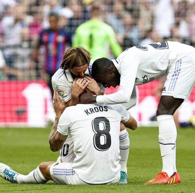 1665963192104043826.jpg FfNGz62WIAIeXJF.jpg